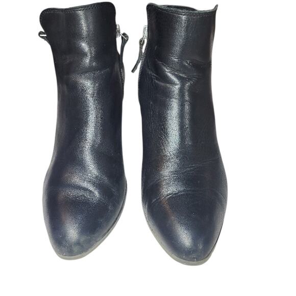 Frye Women's Black Leather Ankle Boots Side Zip Pointed Toe US Size 7M - Picture 2 of 7